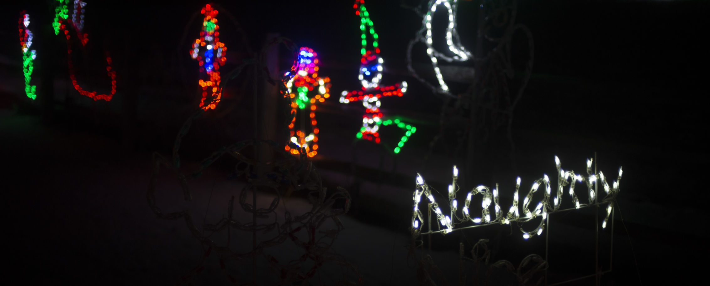 Holiday light displays